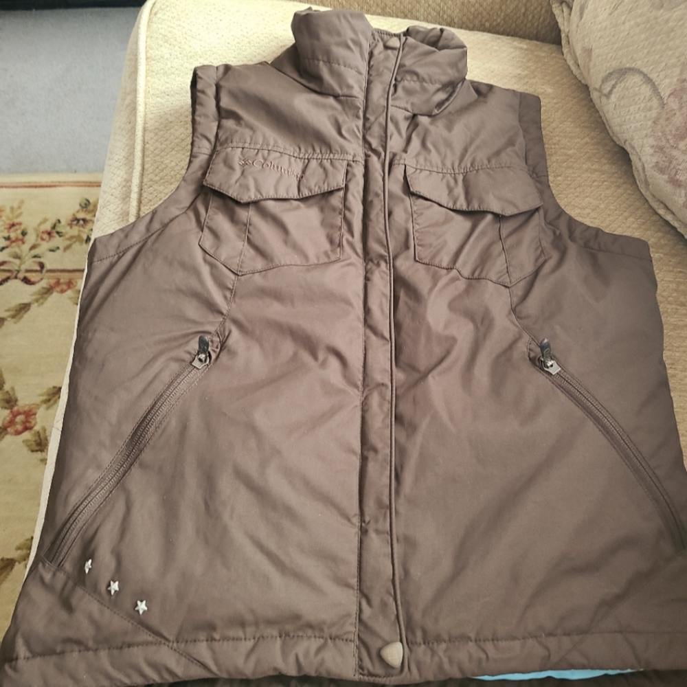 Woman's Columbia Vest sz Med